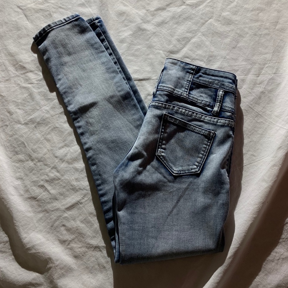 Puzzle Size 0 High Waist Skinny Jeans Inseam 30”